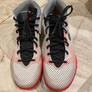 Men’s Kyrie Nike